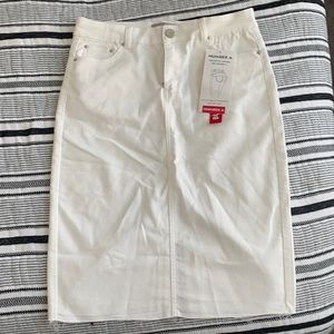 Number A butt lifting skirt